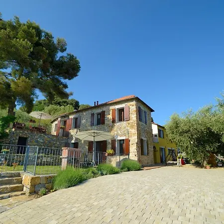 Agriturismo Casale Filiberto * Diano San Pietro